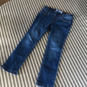 Old Navy medium blue Jeggings Size 8 💕